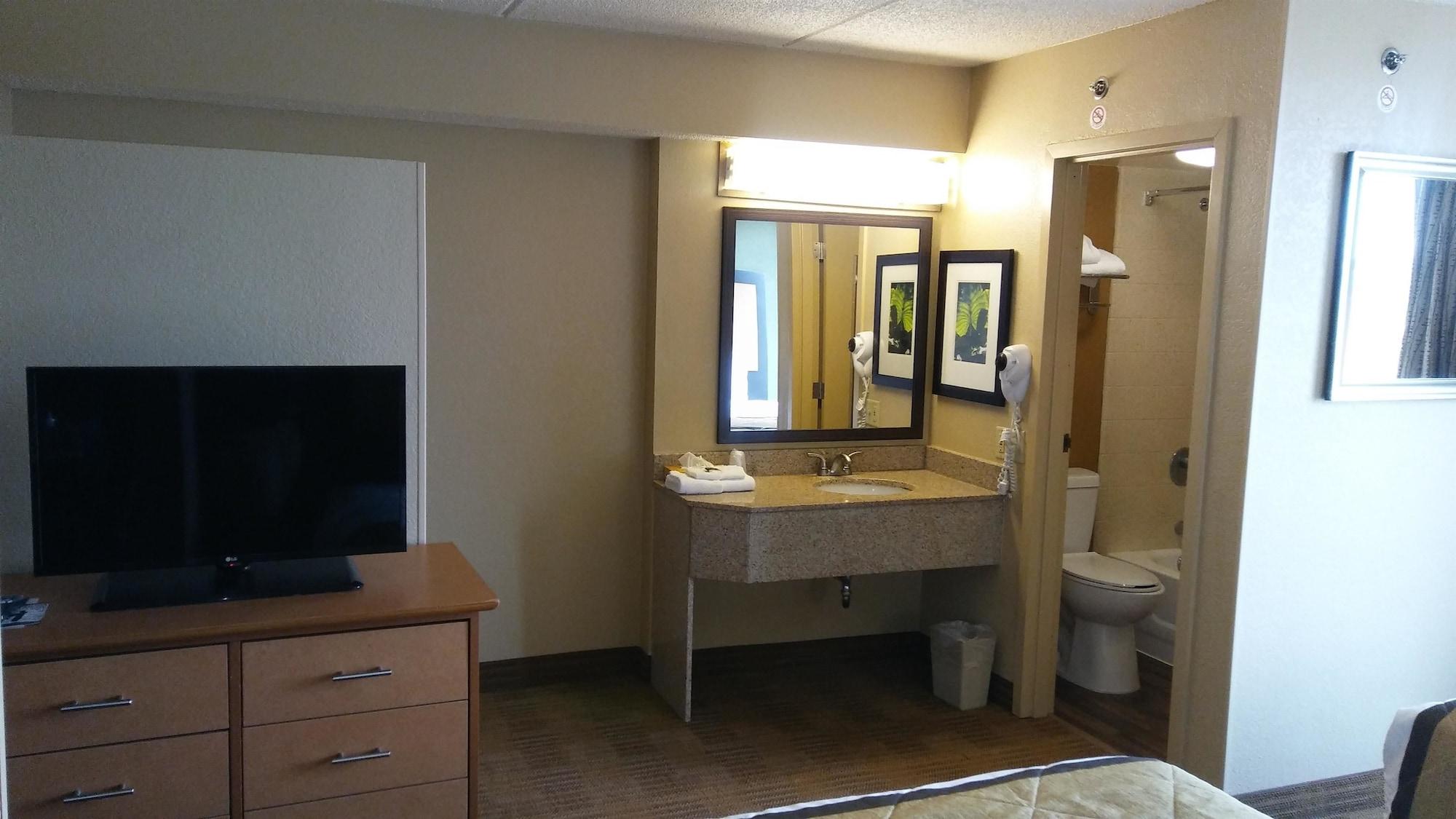 เอ็กซ์เทนด์ สเตย์ อเมริกา เมมฟิส วูล์ฟเชส แกลเลอเรีย Hotel ภายนอก รูปภาพ